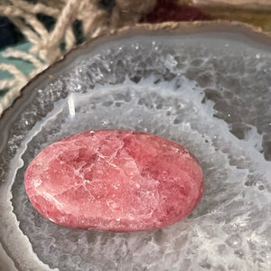 Rhodochrosite PalmStone from Peru