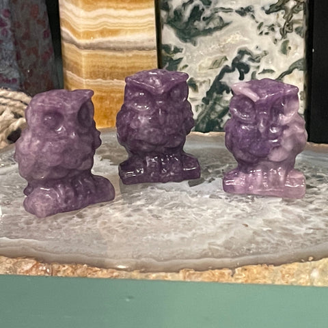 Lepidolite Owl Carving 1.25 Inch