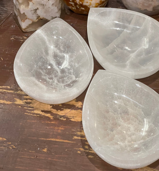 Selenite Teardrop 3.25 inch bowl