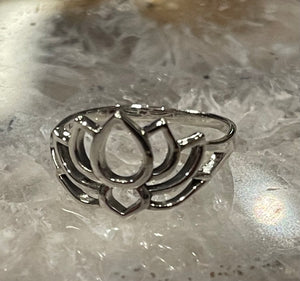 Lotus cut out design Sterling Silver Ring