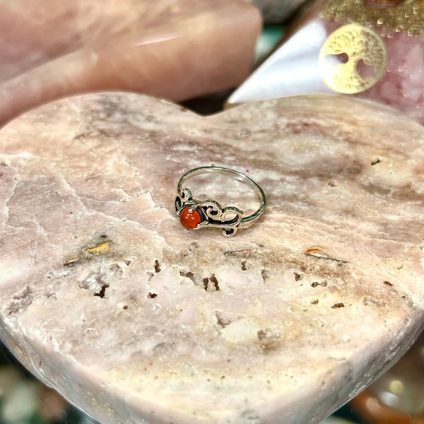 Carnelian Scroll Sterling Silver Ring | Size 8