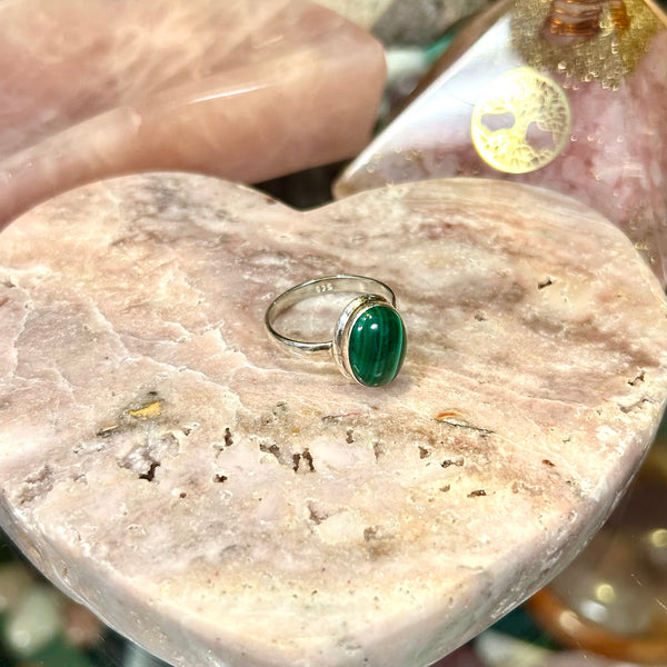 Malachite Oval Stone Sterling Silver Ring | Size 10