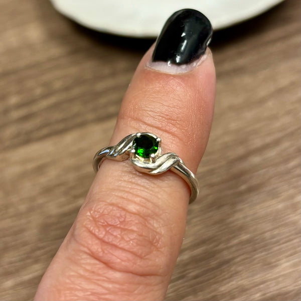 Chrome Diopside Sterling Silver Ring | Size 7