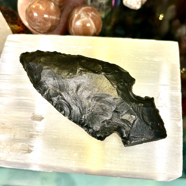 Obsidian Arrowhead | 5 inch