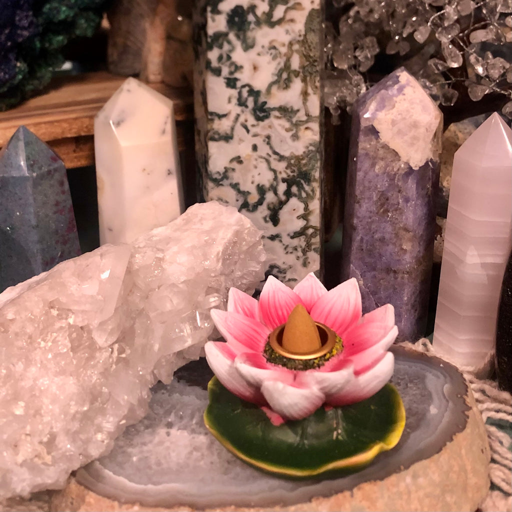 Zen Inspired Lotus Backflow Incense - Scents of Serenity