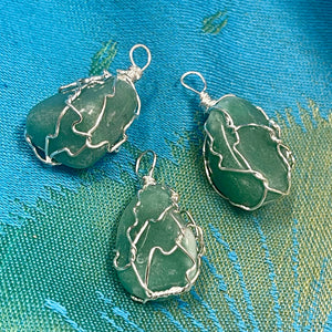 Green Aventurine Freeform Wired Wrapped Pendant