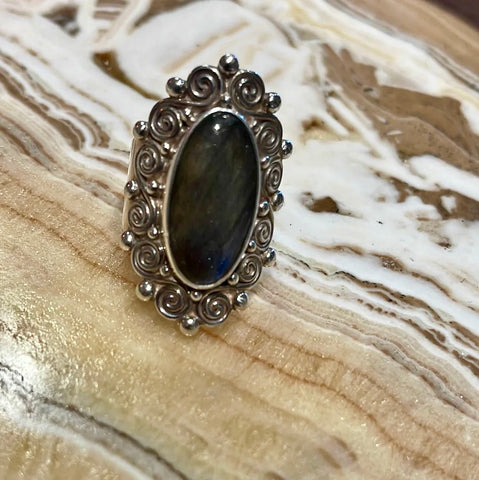 Sterling Silver and Labradorite Open Shank Vintage Ring by Sajen