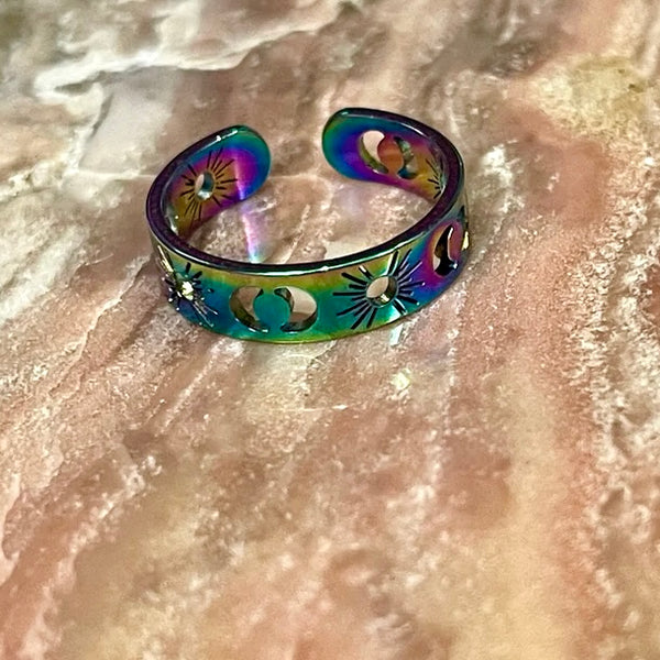 Titanium Rainbow Finish Sun and Moon Cut-Out Toe Ring