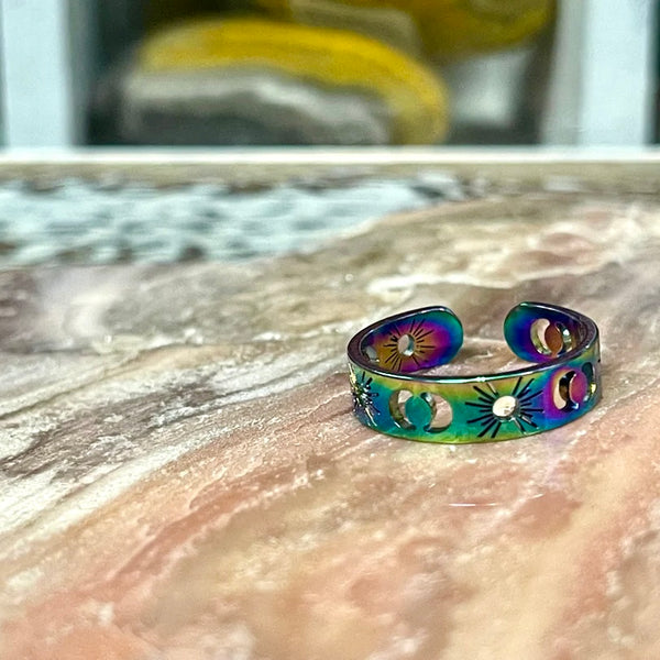 Titanium Rainbow Finish Sun and Moon Cut-Out Toe Ring