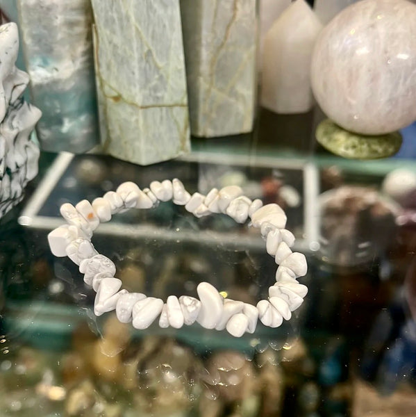 Howlite Chip Style Stackable Bracelet