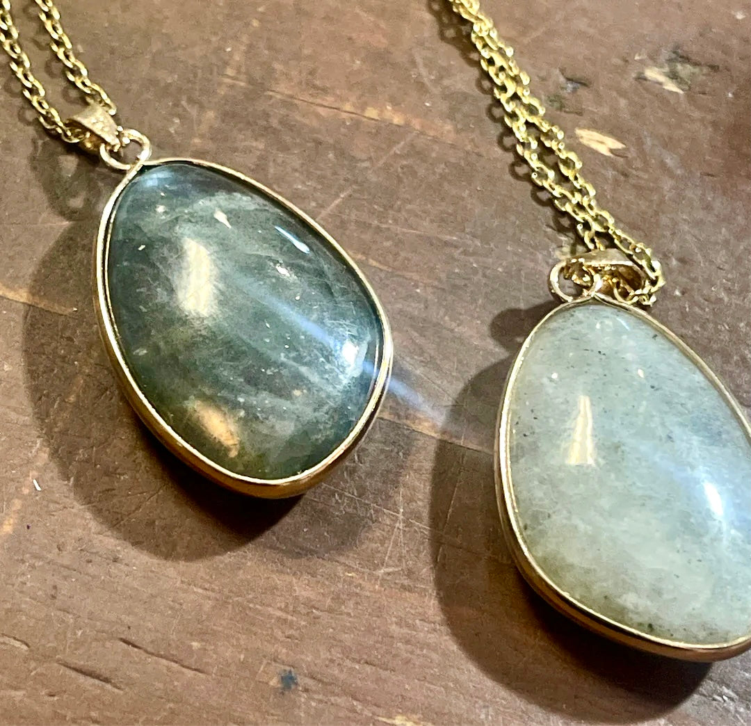 Labradorite Abstract Pendant 14KT Plated Necklace | 18inches