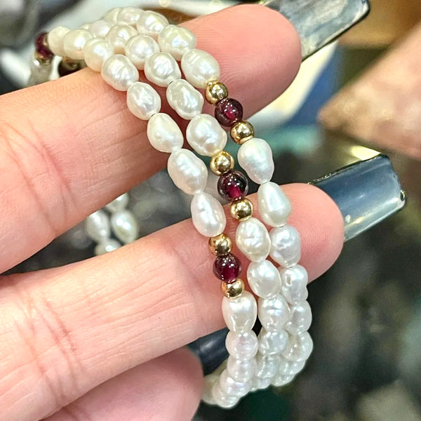 Pearl & Garnet Memory Wire Bracelet