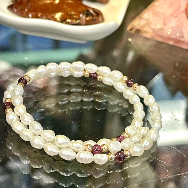 Pearl & Garnet Memory Wire Bracelet