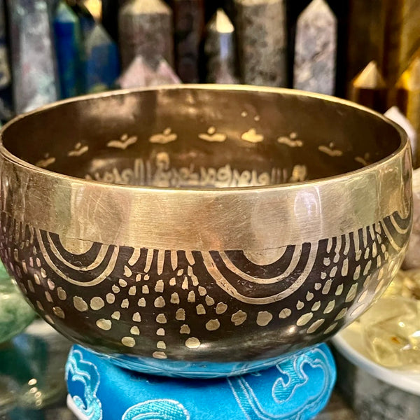 Bronze Handcrafted Singing Bowl with Goddess Terra Center Design | 5 inch | G Tone for Throat Chakra