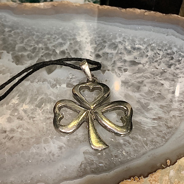 Eire Series Shamrock Pendant Necklace