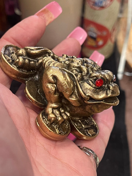 Money Frog Statue wCoin 2 inches