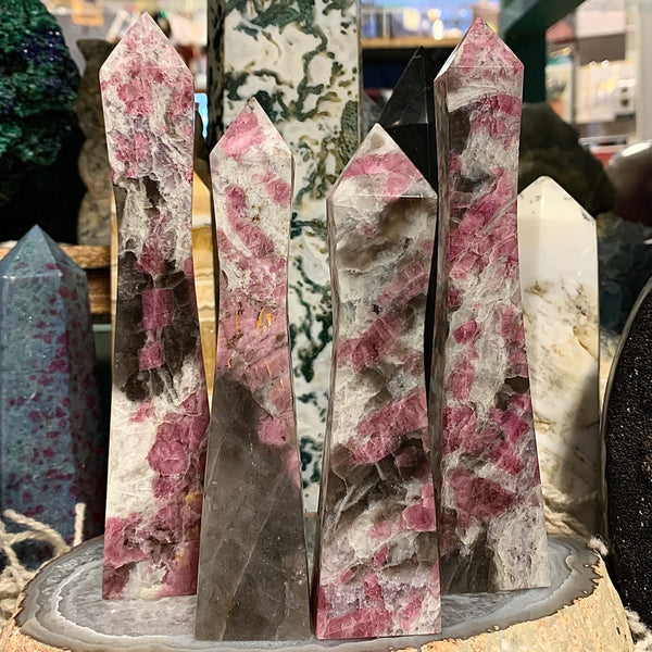 Pink Tourmaline Canton Tower in Snow Quartz Maxtrix