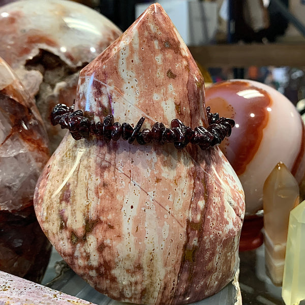 Garnet Chip Style Stackable Bracelet