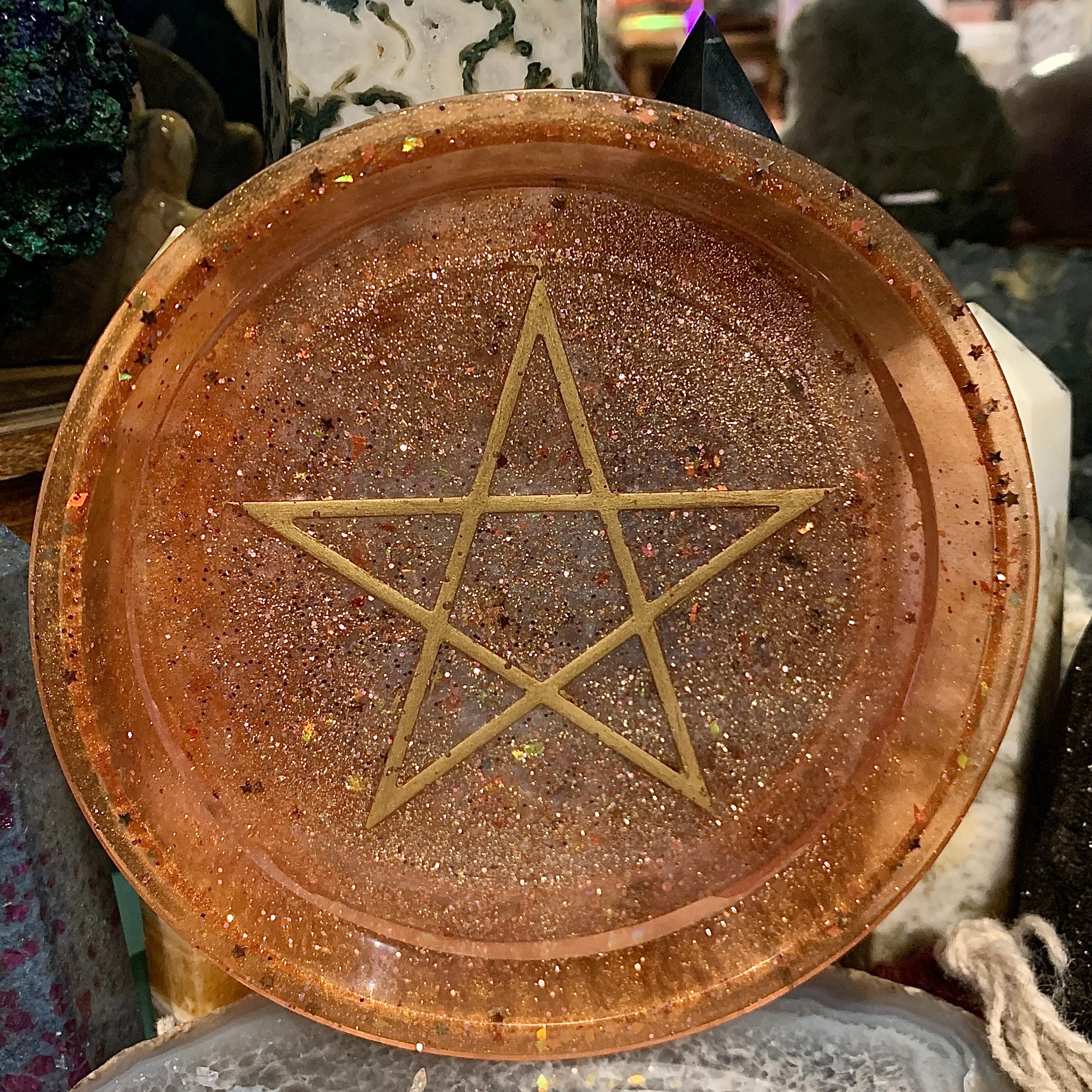 Pentagram Round Resin Rolling Tray 7.5”