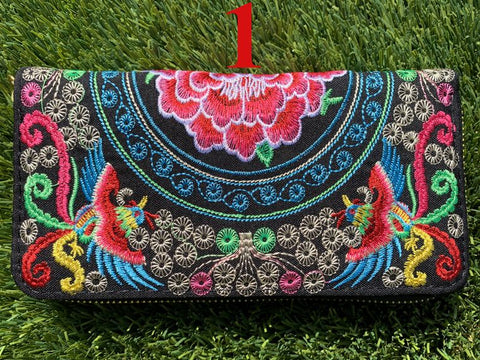 Floral Embroidered Artisanal Mexican Clutch - Small