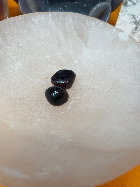 Garnet Tumbled Pocket Stone