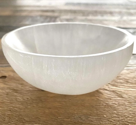 Selenite Bowl 6 Inch Smooth Round