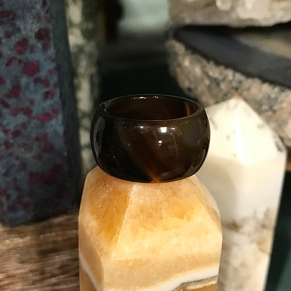 <p>Sardonyx Wide Band Carved Ring Size 9