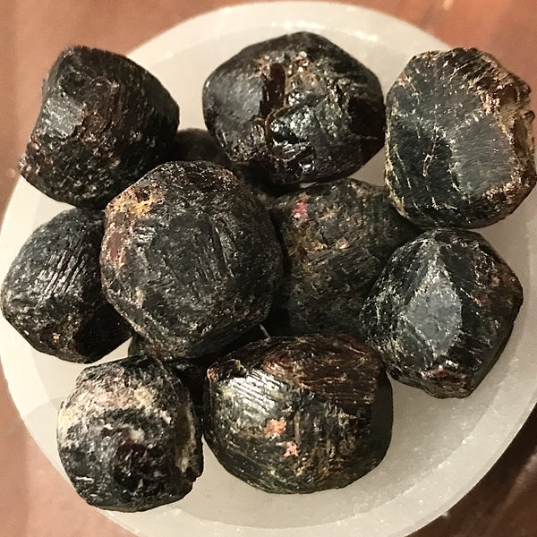 Garnet Tumbled Pocket Stone