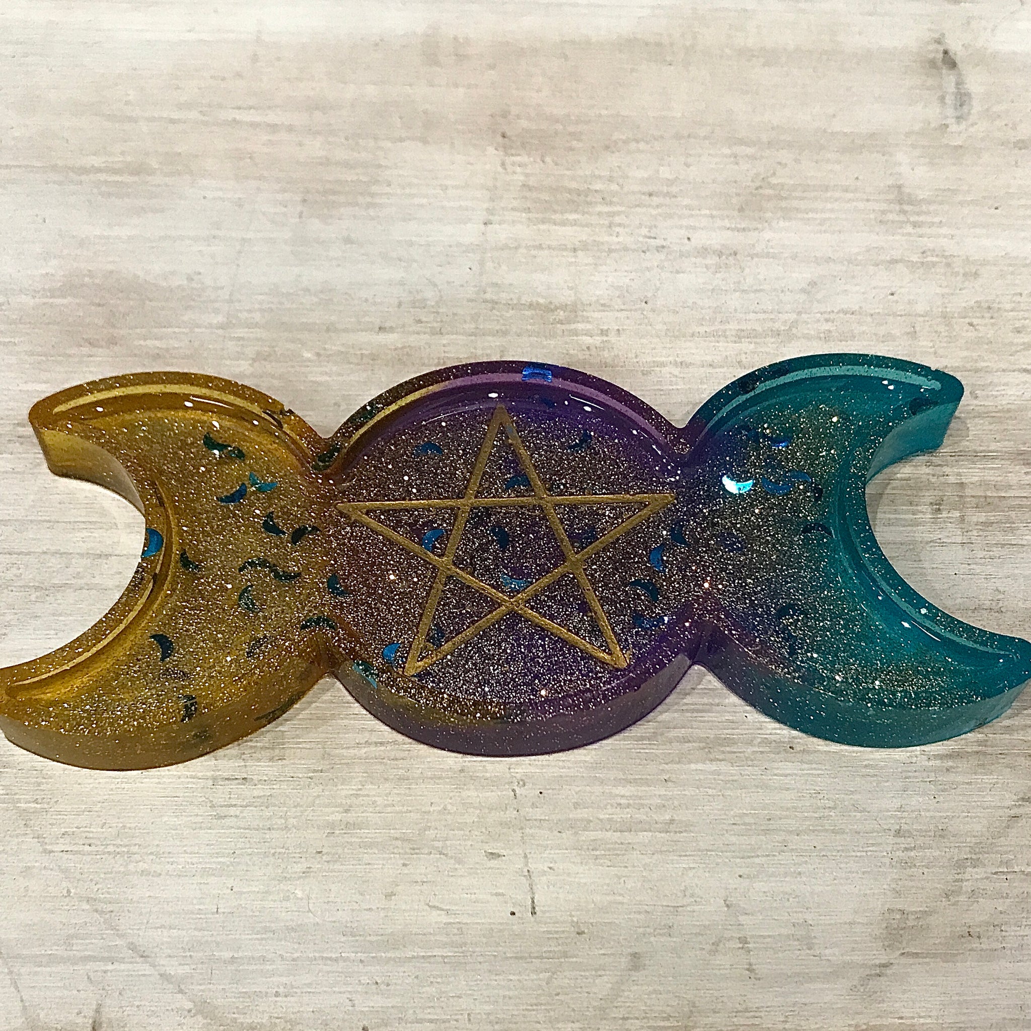 Triple Moon Pentagram Rolling Plate Resin 6 Inch