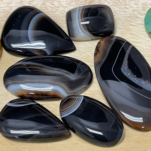 Sardonyx (Black Agate)  Cabochon