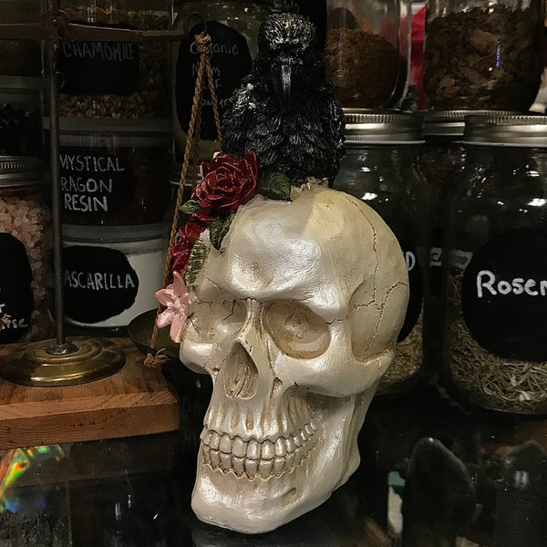 Crow Topped Pearl Finish Skull