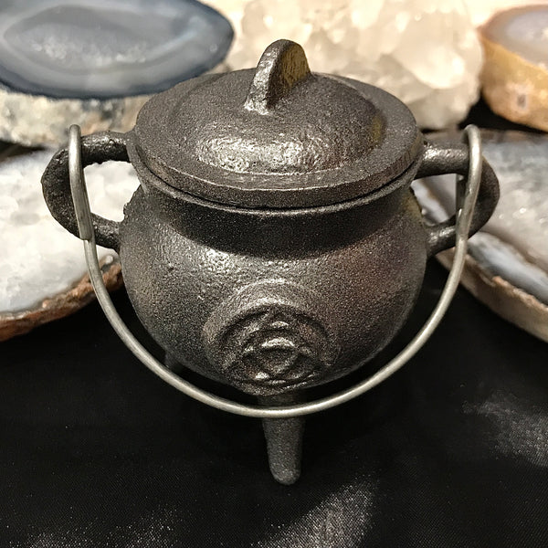 Triquetra Mini Cast Iron Cauldron 3.5 Inch with Lid