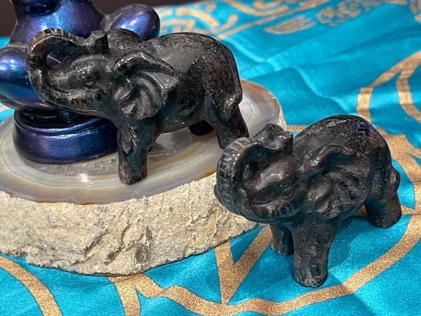 Garnet Elephant Carving