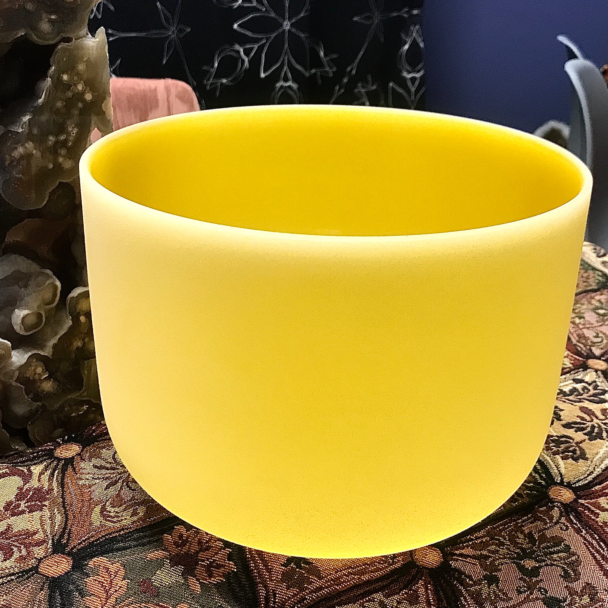 Crystal Singing Bowl Note E Solar Plexus Yellow 10”