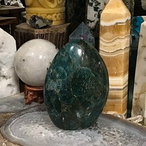 Apatite Polished Cut Base