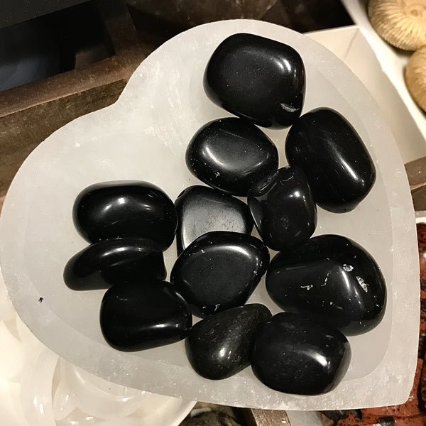 Black Onyx Tumbled Stone