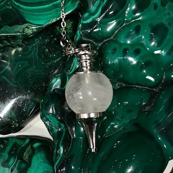 Round Interchangeable Pendulum on Silver Chain