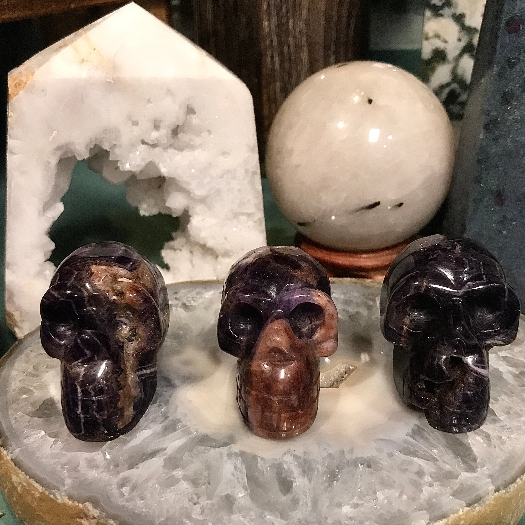 Chevron Amethyst 1.5 Inch Skull Carving