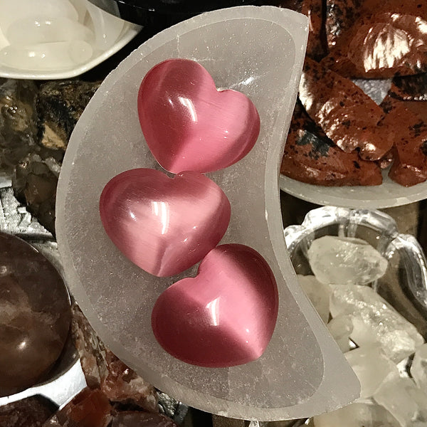 Cat’s Eye Carved Hearts In Various Colors