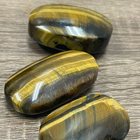 Tiger Eye Palm Stone