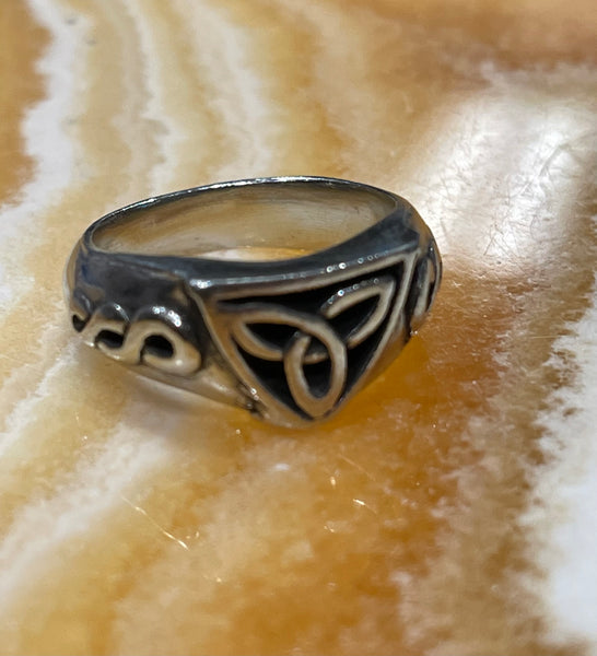 Pewter Triquetra Ring