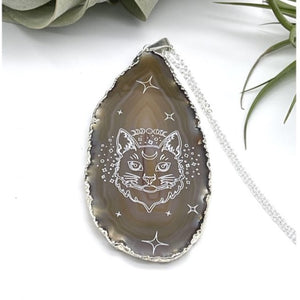 Engraved Agate Pendant Mystic Cat and Moon