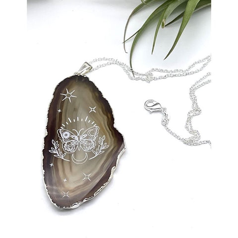 Engraved Agate Pendant Mystic Butterfly