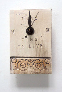 TiqueTile "Time To Live" 6 x 4 inch  clock